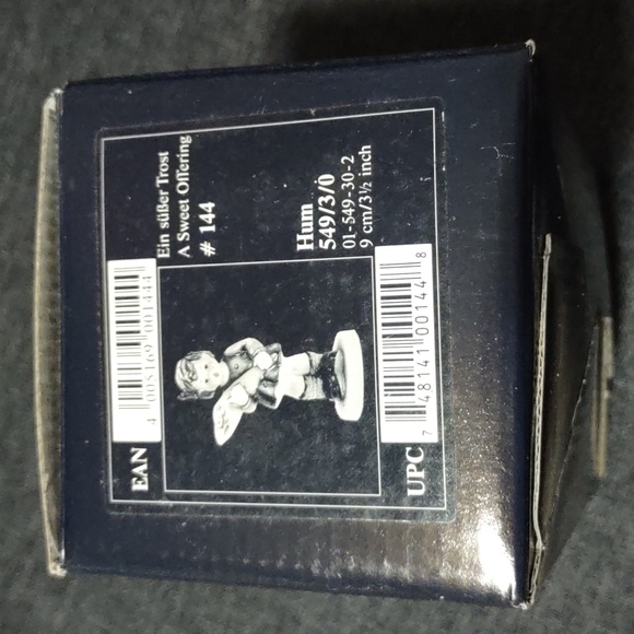 Vintage Hummel Club Membership A Sweet Offering #144 549/3/0 - Picture 2 of 10